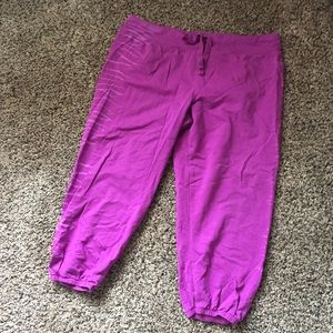 Fabletics capri jogger
